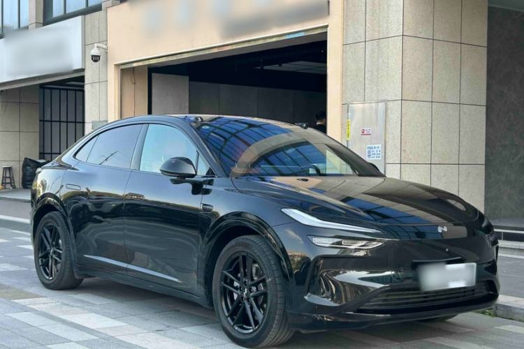 Used ONVO L60 2024 60 kWh Rear-Drive Version