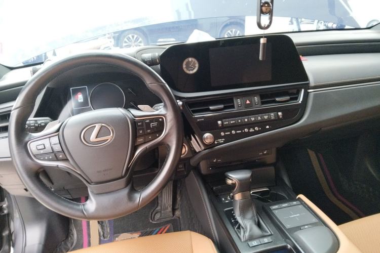 Used Lexus ES 2021 200 Excellence Edition
