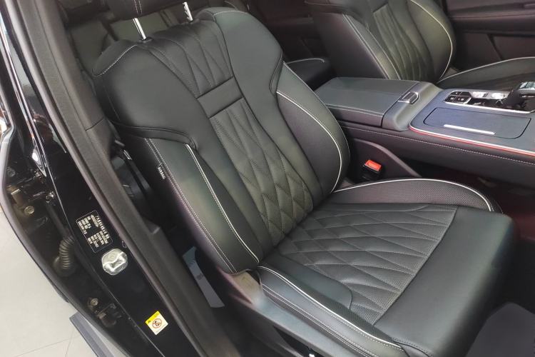 Used GAC Trumpchi GS8 2022 Linghang Series 2.0 TGDI Two-Wheel-Drive Luxury Smart Connectivity Version (7 Seats) Right Front Seat