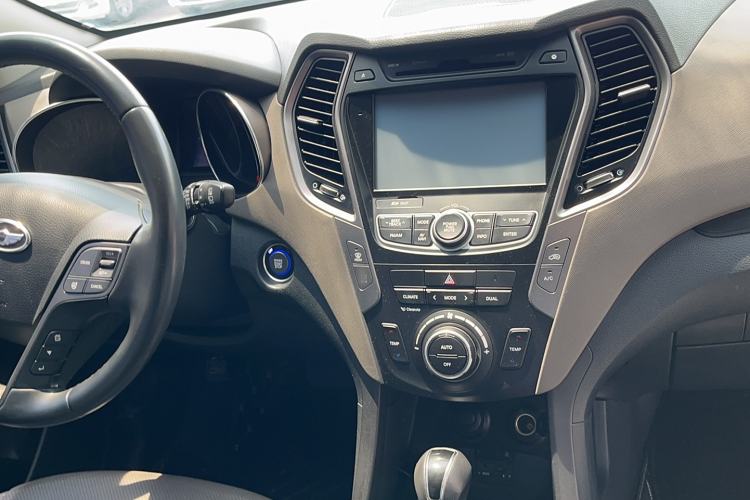 Used Hyundai Grand SantaFe 2013 3.0L 7-Seater Four-Wheel-Drive Comfort Edition