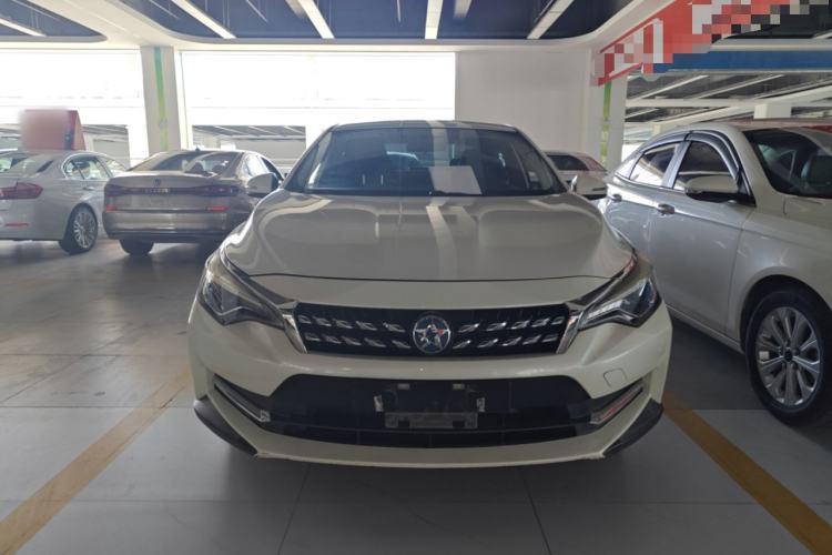 Used Venucia D60 2019 100 000 Honor 1.6L XL CVT Chenku Edition China VI Standard
