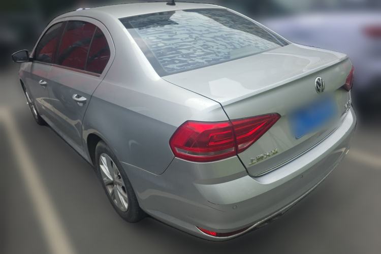 Used Volkswagen Lavida 2015 230TSI DSG Comfort Edition
