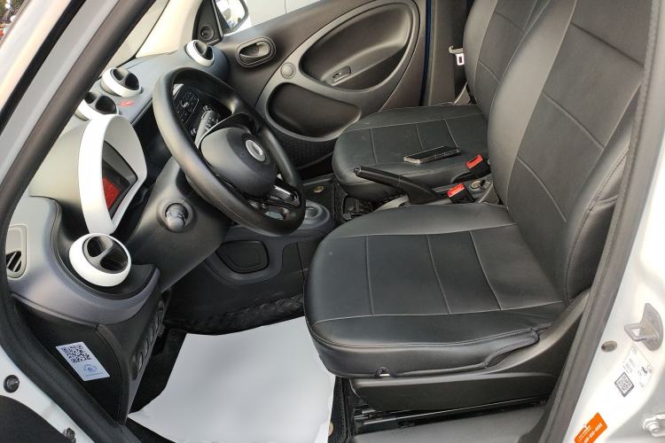 Used smart forfour 2016 1.0L 52 kW Dynamic Edition
