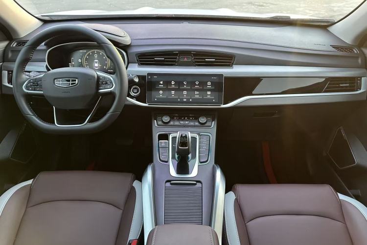 Used Geely Auto Emgrand X7 Sport 2022 1.8TD DCT Zhiya Trim
