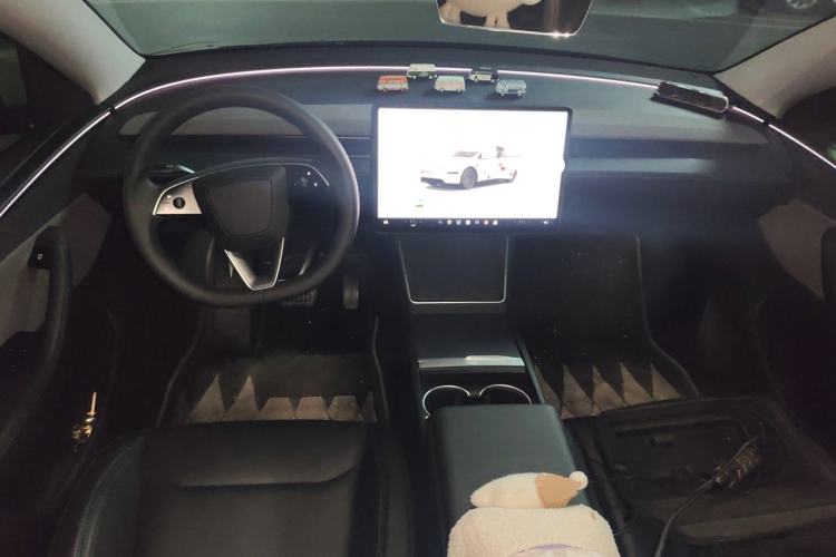 Used Tesla Model Y 2025 Rear-Wheel-Drive Version