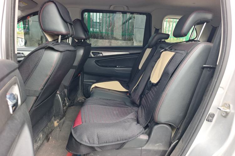 Used CHANGAN KAICHENG Oushang A600 2016 1.5L Manual Luxury 7-Seater Left Rear Seat