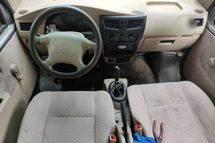 Used Jinbei Starfish A7 2011 1.0L Standard Edition DL465Q5 Center Console