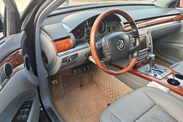 Used Volkswagen Phaeton 2012 3.0L Business Edition
