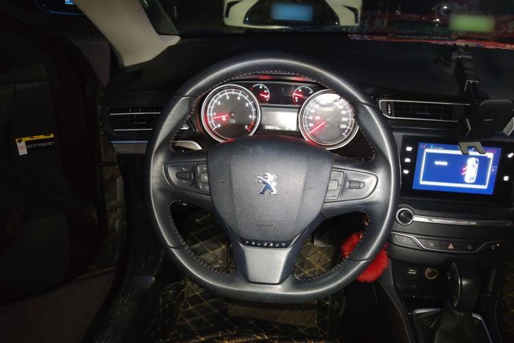 Used Peugeot 408 2016 1.6T Automatic Luxury Edition Steering Wheel