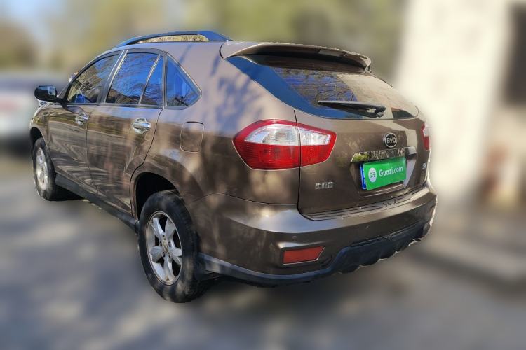 Used BYD S6 2012 2.0L Manual Luxury Version