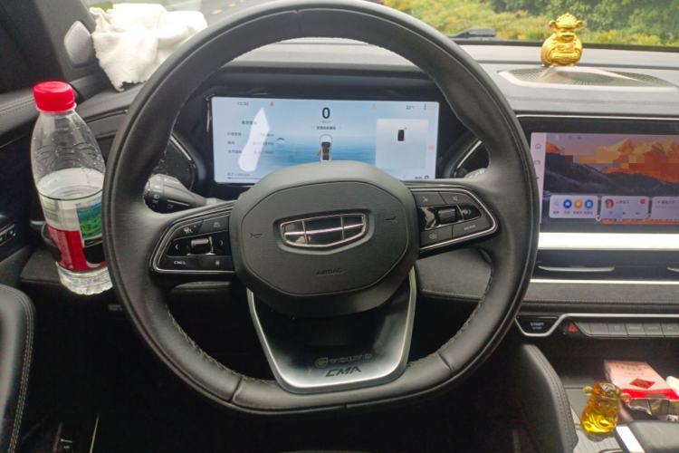 Used Geely Auto Monjaro L 2024 2.0TD High-Power Automatic Two-Wheel Drive Skyline Edition Steering Wheel