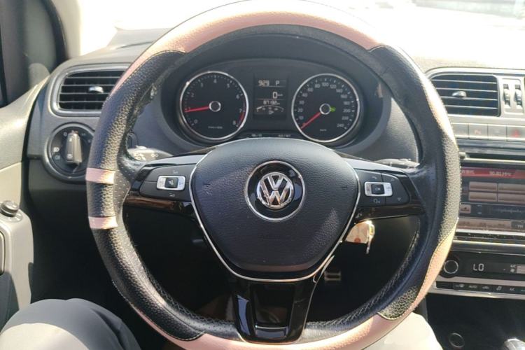 Used Volkswagen Polo 2014 1.6L Cross Polo Automatic