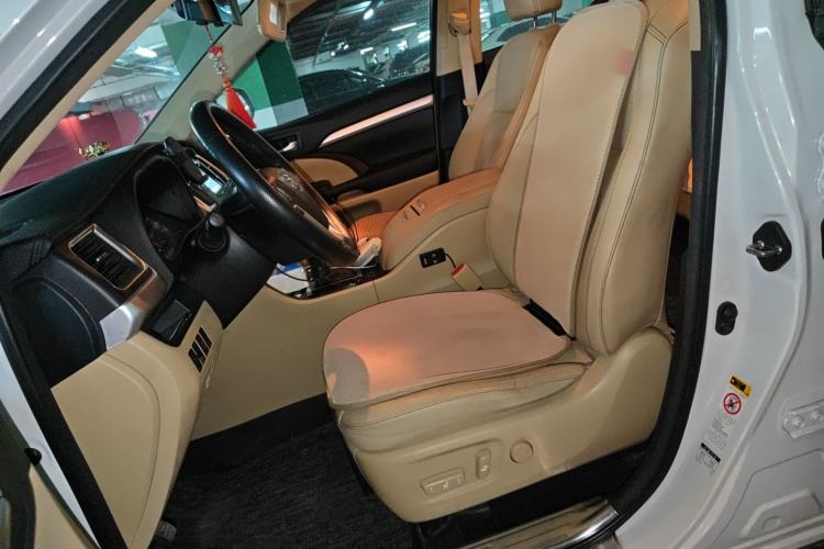 Used Toyota Highlander 2015 2.0T Four-Wheel Drive Luxury Edition 7-Seater
