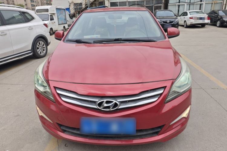 Used Hyundai Verna (older generation) 2014 1.4L Manual Smart GLS Trim
