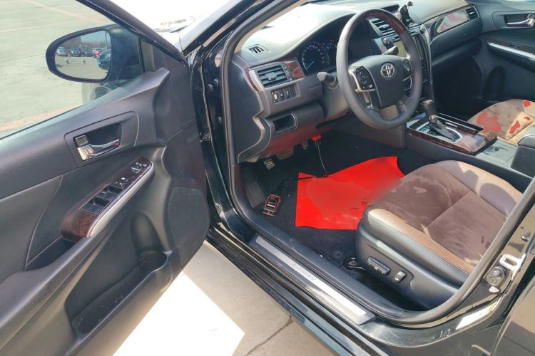 Used Toyota Camry 2016 2.5G 10th Anniversary Deluxe Navigation Edition Driver Seat