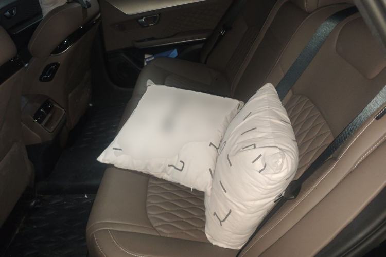 Used BYD Han 2022 DM-i 121KM Prestige Model
