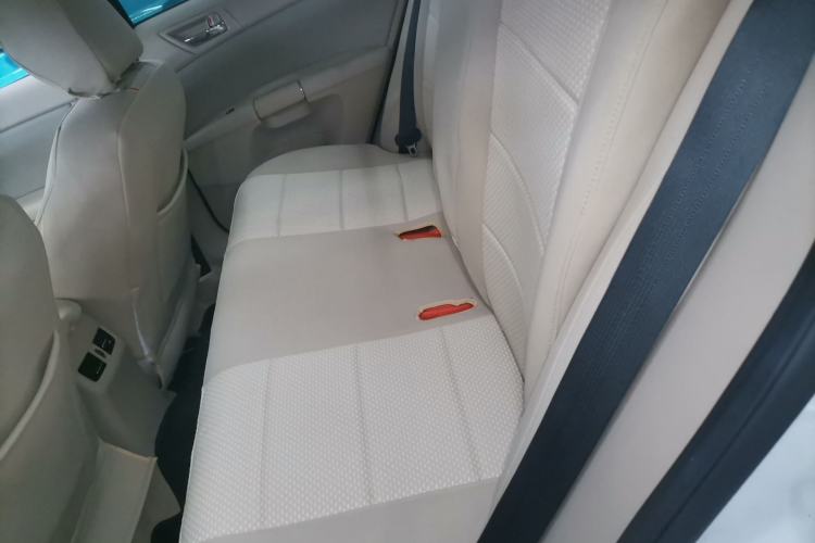 Used Suzuki Kizashi 2011 2.4L Two-Wheel Drive CVT Standard Edition