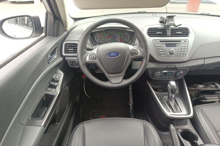 Used Ford Escort 2015 1.5L Automatic Fashion Model