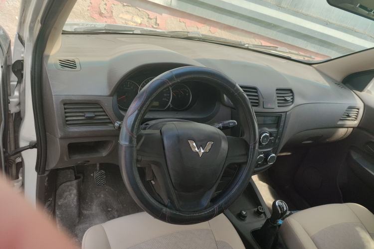 Used Wuling Hongguang 2016 1.5L S Comfort Version
