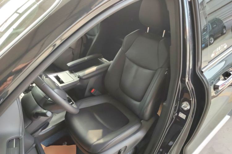 Used Toyota Granvia 2023 2.5L Hybrid Prestige VIP Edition
