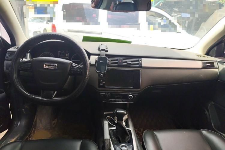 Used Qoros 3 2016 Hatchback 1.6T Automatic ZhiKu Model