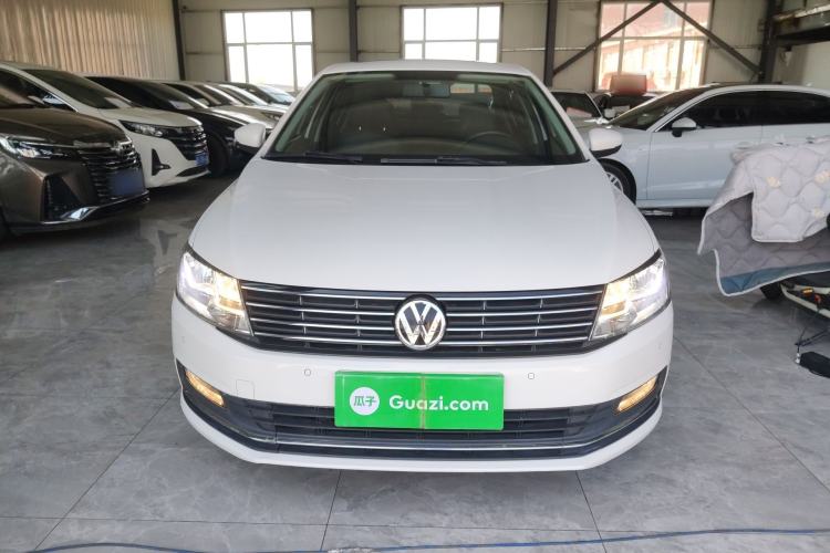 Used Volkswagen Lavida 2015 1.6L Automatic Comfort Edition Front