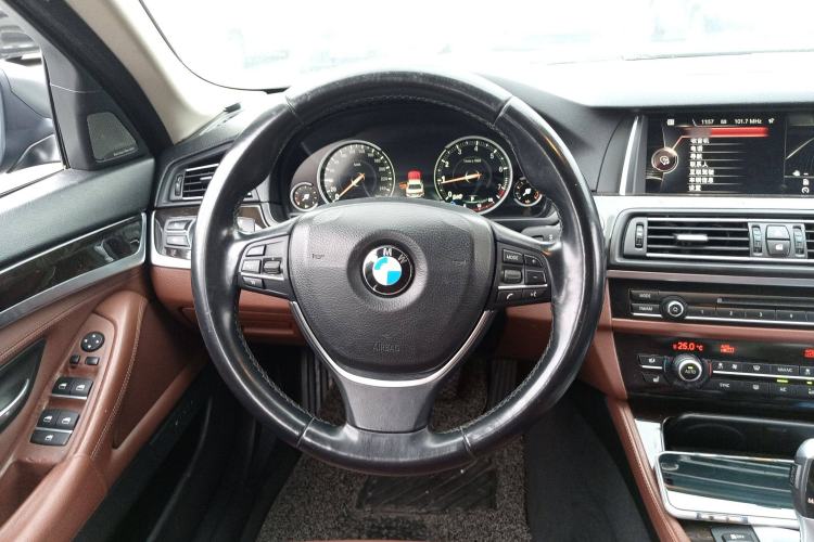 Used BMW 5 Series 2017 528Li Leading Model