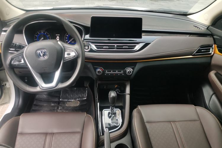 Used CHANGAN Eado DT 2018 1.6L Automatic Smart Enjoyment Model Center Console