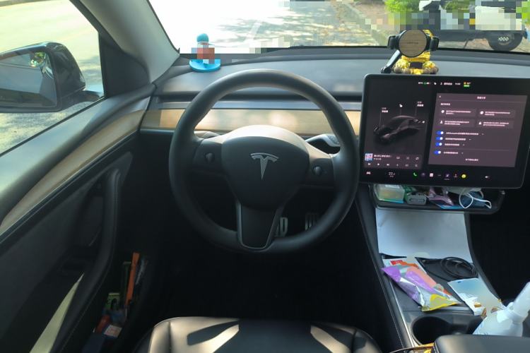 Used Tesla Model Y 2021 Performance High-Performance All-Wheel-Drive Version Steering Wheel