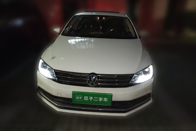 Used Volkswagen Sagitar 2017 230TSI Automatic Luxury Edition