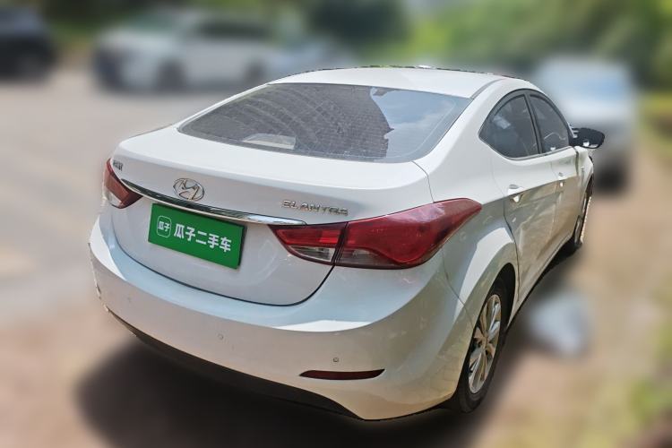 Used Hyundai Elantra (5th Generation / Langdong) 2016 1.6L Automatic Smart Version
