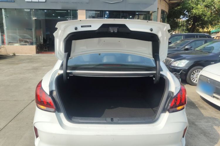 Used MG 5 2021 Revised Version 180 DVVT CVT Youth Luxury Edition
