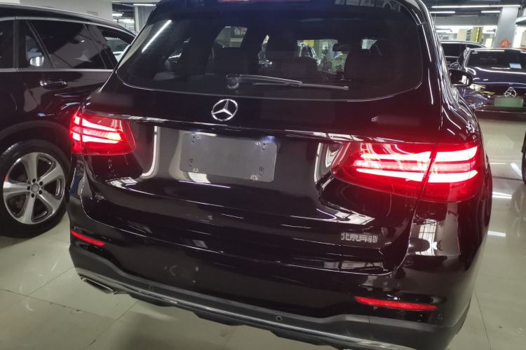 Used Mercedes-Benz GLC 2018 Refreshed GLC 300 4MATIC Dynamic Edition