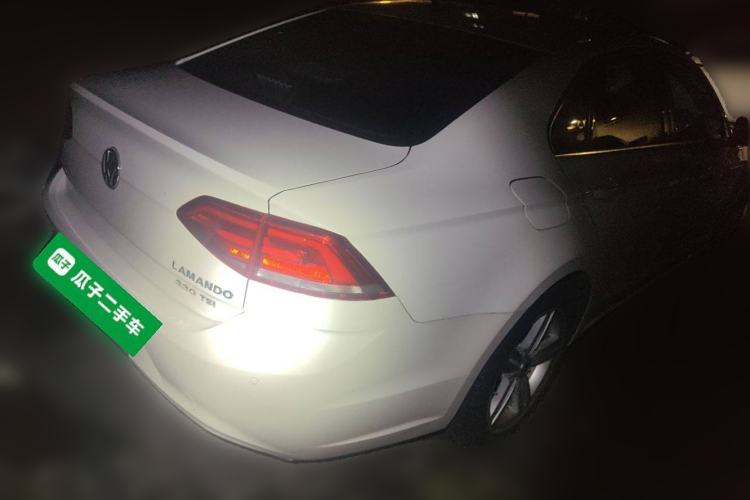 Used Volkswagen Lamando 2015 330TSI DSG Comfort Edition Rear Right 45 Deg