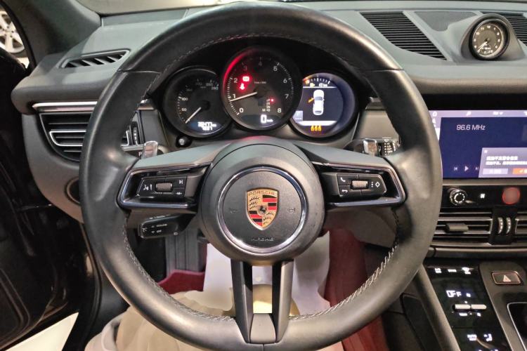 Used Porsche Macan 2024 Macan 2.0T