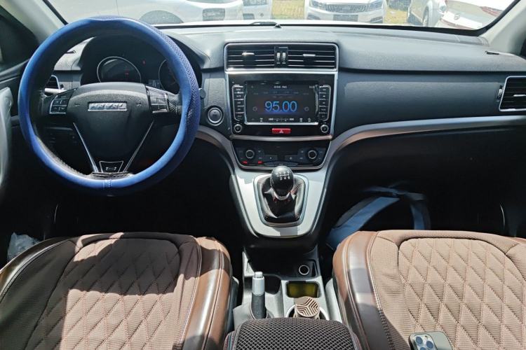 Used Haval M6 2019 1.5T Manual Two-Wheel Drive Urban Version China VI Standard
