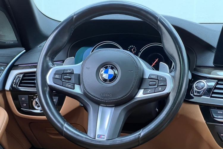 Used BMW 5 Series 2018 530Li Luxury Edition M Sport Package