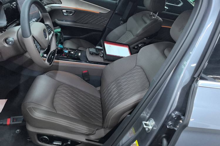 Used BYD Han 2023 EV Champion Edition 605KM Front-Drive Premium Model