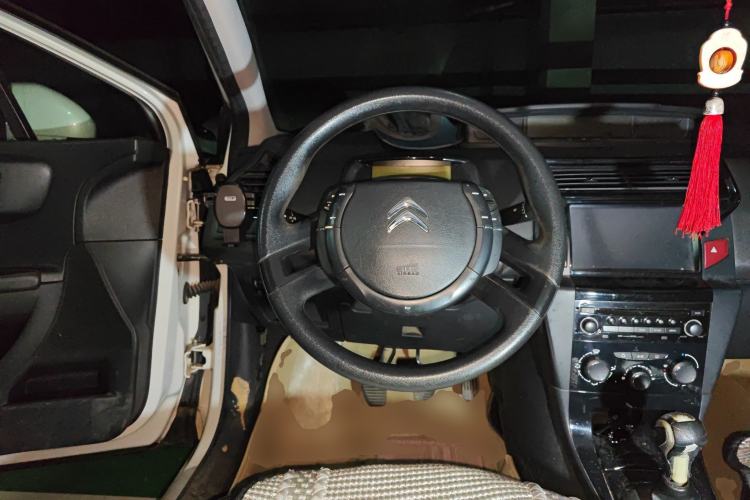 Used Citroen C-Quatre 2014 VTS Version 1.6L Manual - Premium Model Steering Wheel