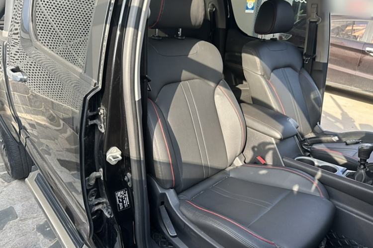 Used Foton General G9 2021 2.0T Armored Great General Manual Two-Wheel Drive Leisure Edition Enjoyment Type Long Bed 4F20TC
