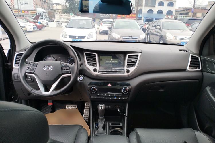 Used Hyundai Tucson 2015 1.6T Dual-Clutch Four-Wheel Drive Flagship Model