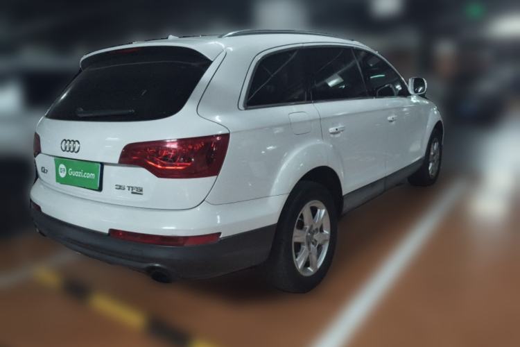 Used Audi Q7 2014 35 TFSI Ambition Edition Rear Right 45 Deg