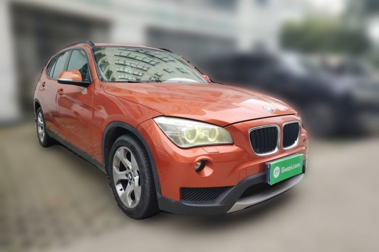 Used BMW X1 2012 sDrive18i Luxury Edition Front Right 45 Deg