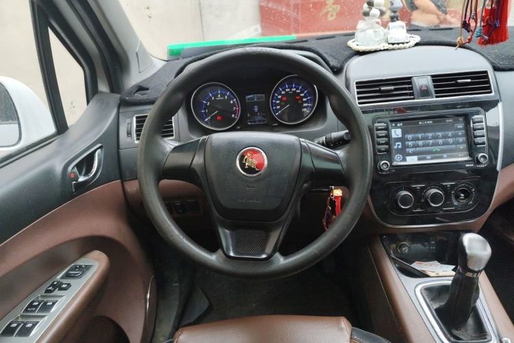 Used FORTHING Joyear X5 2016 1.6L Manual Luxury Edition
