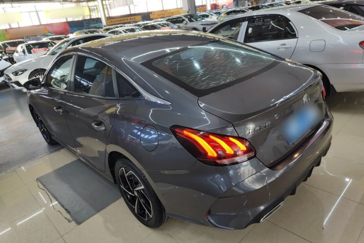 Used MG 5 2021 Revised 300TGI DCT Qingshè Luxurious Enjoyment Edition
