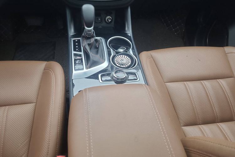 Used CHANGAN CS95 2017 2.0T Two-Wheel Drive Zhitu Edition