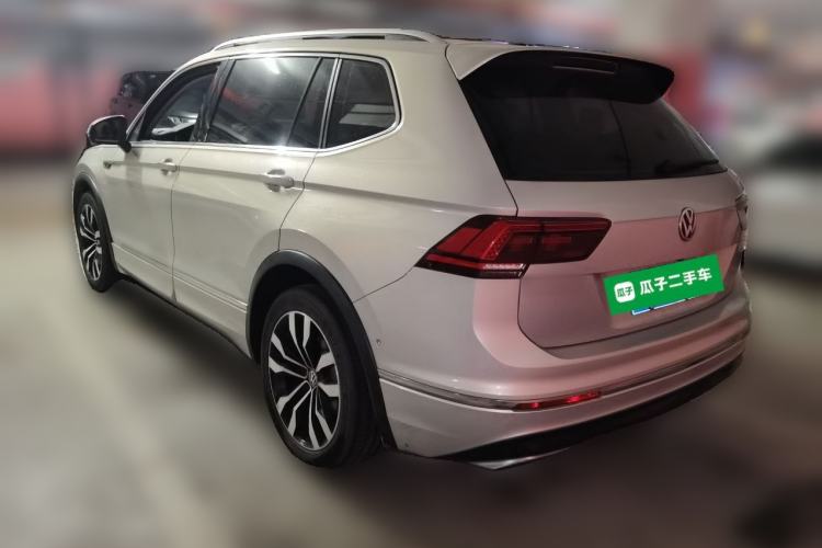 Used Volkswagen Tiguan L 2020 330TSI Automatic Two-Wheel Drive R-Line Flagship Version China VI Standard

