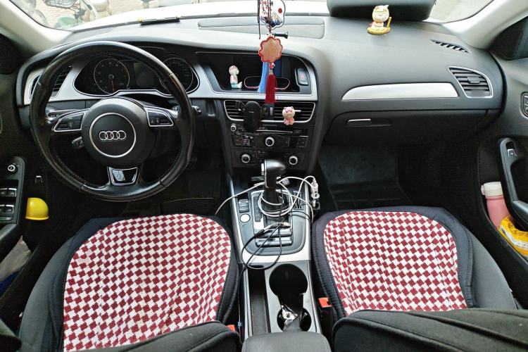 Used Audi A4L 2016 35 TFSI Collector's Edition Automatic Standard Model Center Console