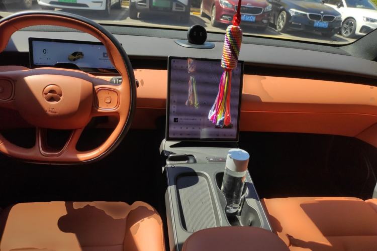 Used Nio ET5 2022 75 kWh Center Console