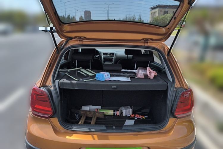 Used Volkswagen Polo 2014 1.6L Cross Polo Automatic Trunk